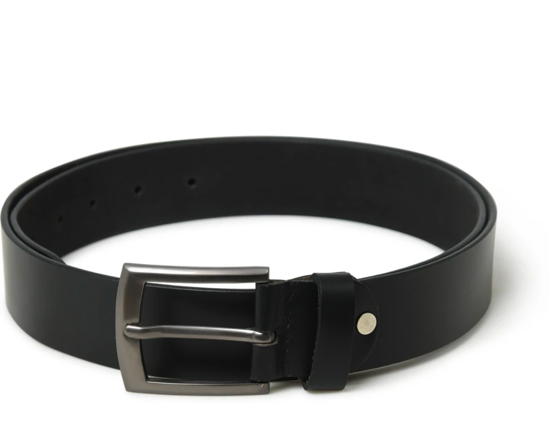 "BELAVROO Classic Leather Belt – Handcrafted Minimalist Buckle
